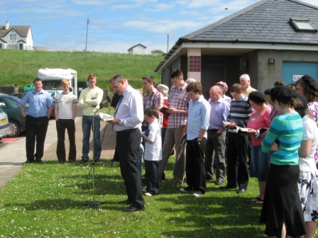 This summer the Youth Fellowship held open-air outreach services in a number of locations in the Coleraine area.  These included Castleroe, Windyhall, Portballintrae, Coleraine Town Centre and Ballyhome.  Various members and friends of the Youth Fellowship took part in the meetings.